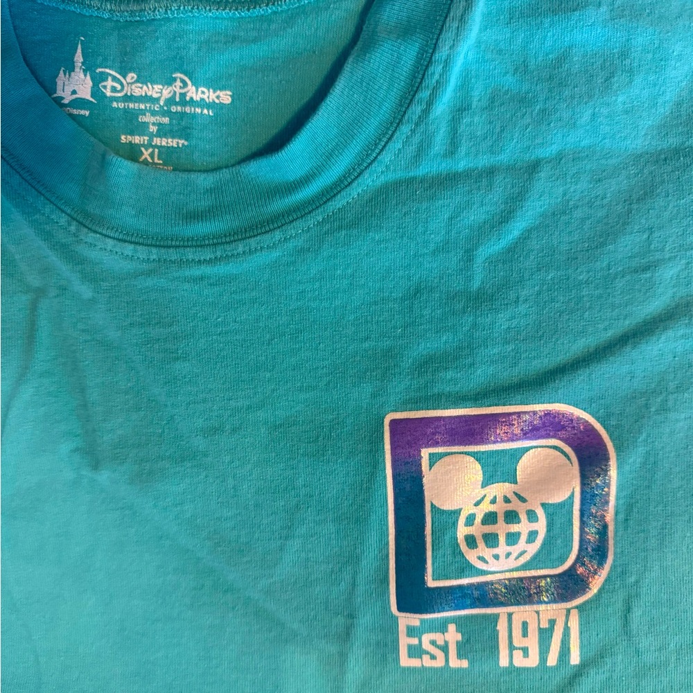 Disney Spirit Jersey. Blue/Turquoise. Size XL.